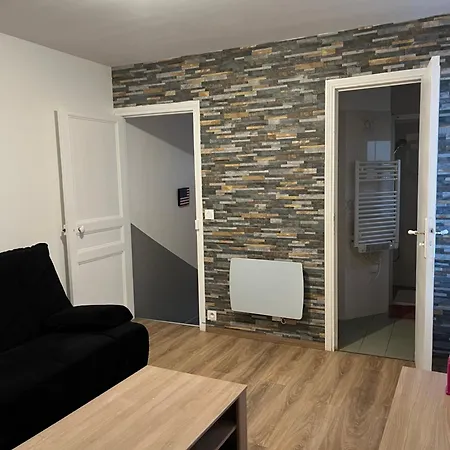 La Petite Maison De La Gare Apartment *